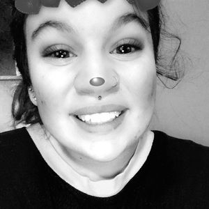 Meet your Posher, April